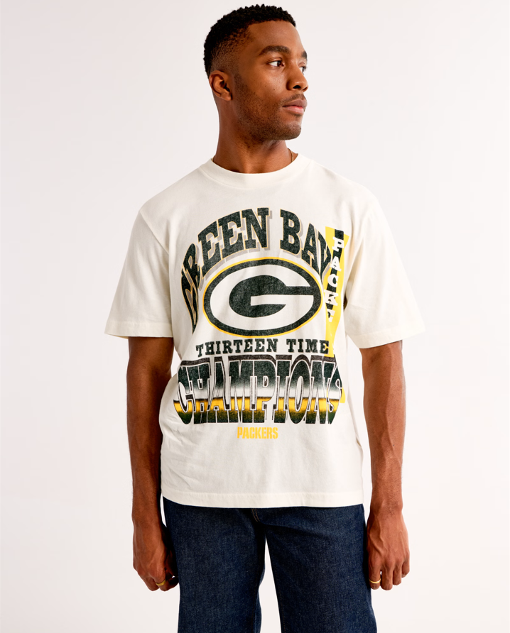 Green Bay Packers Retro Championship Graphic T-Shirt - LeagueLockerGear