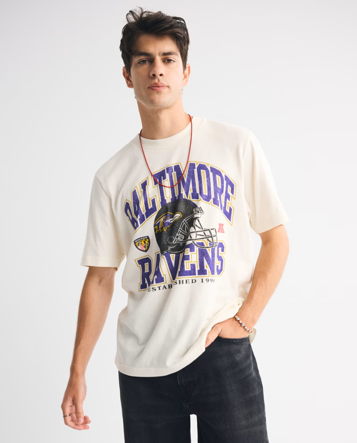 Baltimore Ravens Vintage-Inspired Graphic Tee - LeagueLockerGear